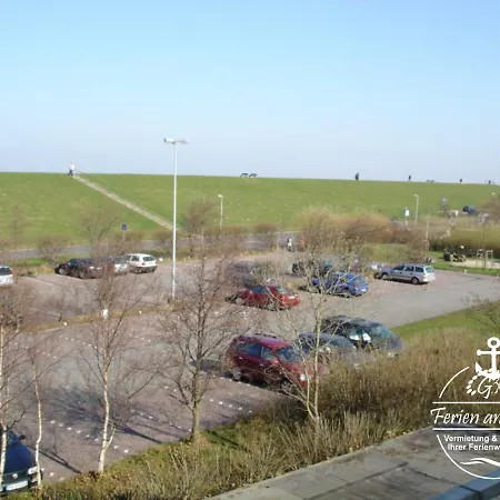 Apartament Deichstrasse 15 W 21 *